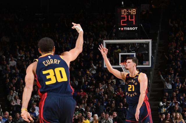 GA黄金甲-勇士又造2米13中锋奇兵:轰5记三分变库里挡拆绝配