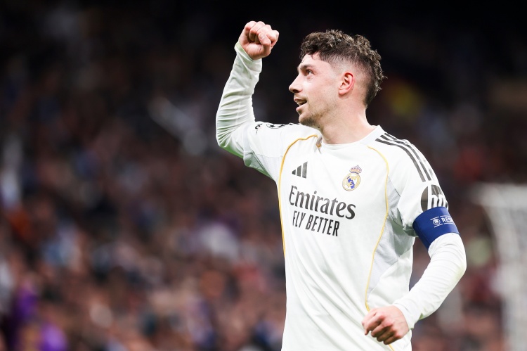 GA黄金甲登录入口-个个精彩！巴尔韦德3粒进球细节：人球分过、逆足抽射、挑球过人