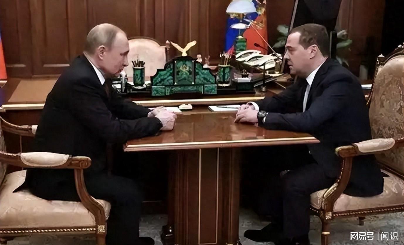 GA黄金甲平台-当了25年总统的普京，终于选定了接班人？曾从棕熊口中救了普京