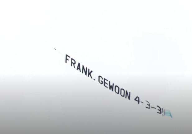 GA黄金甲登录入口-荷兰主帅：433是不可能的，532难听那我们踢1352